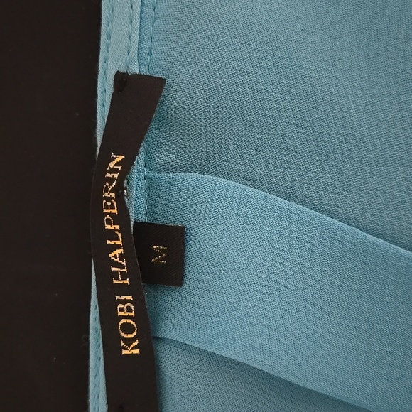 KOBI HALPERIN Miley VNeck Silk Long Sleeve Blouse Aqua Ruffled Cuffs Size MEDIUM - Picture 9 of 10